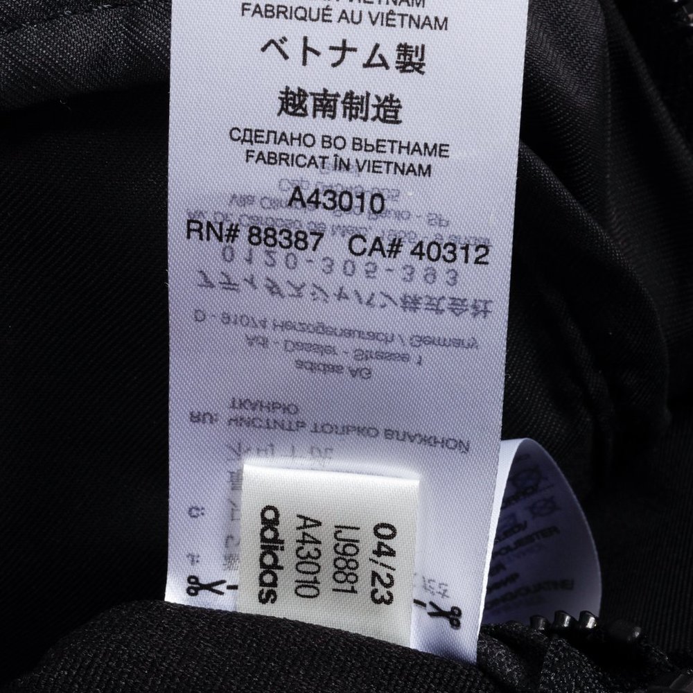 Y-3 Logo Embroidered Black Canvas Backpack - Picture 16 of 16